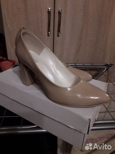 Лаковые туфли