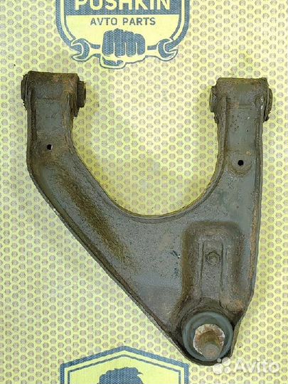 Рычаг задний верхний правый Nissan Pathfinder