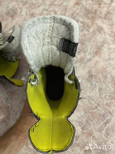 Хоккейные коньки bauer s27 yth