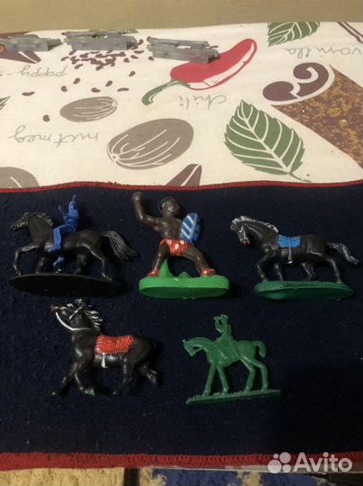 Солдатики пластмассовые ссср(пакетом)