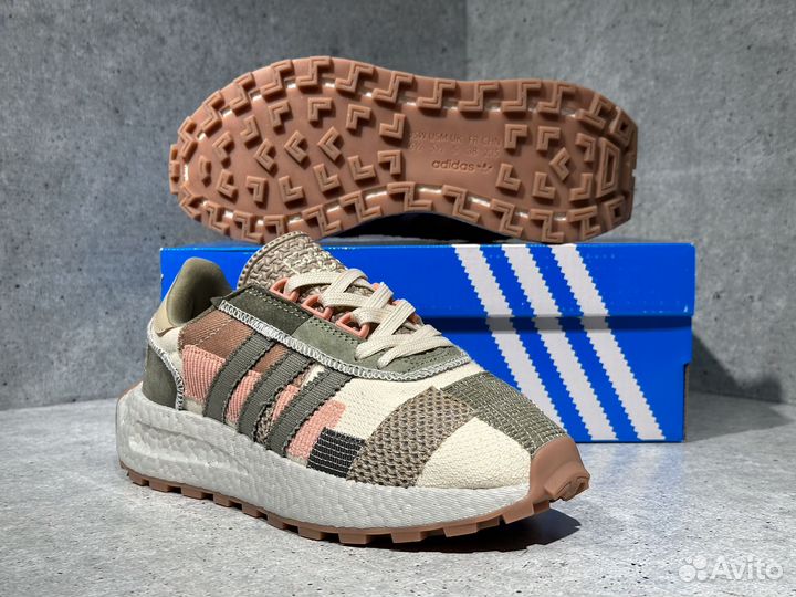 Кроссовки Adidas Retropy