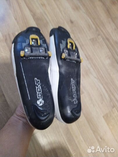 Велотуфли Bont