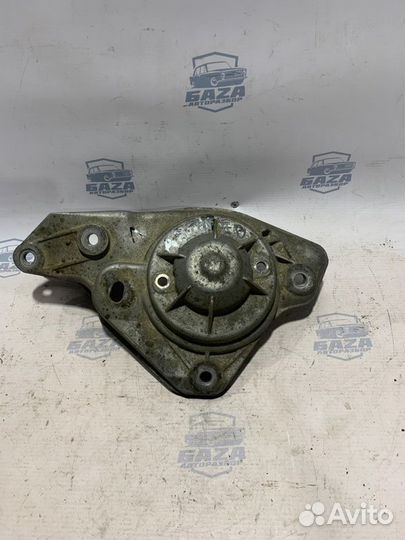 Опора стойки передняя левая Audi A8 D2 AUW 1999