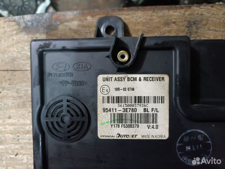 Блок комфорта Kia Sorento I (BL) 2002-2009