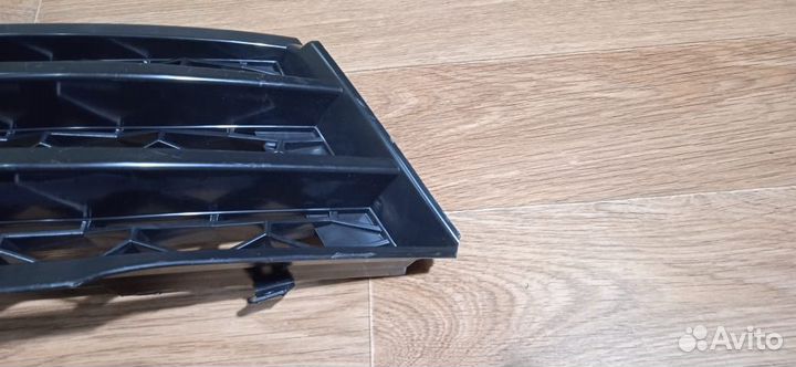 Облицовка радиатора 2180 веста SW cross