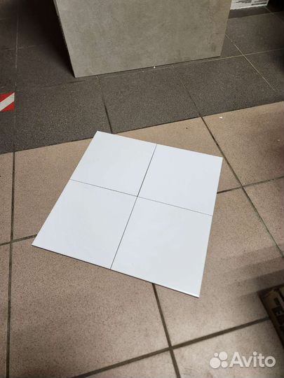 Керамическая плитка 20х20 белая