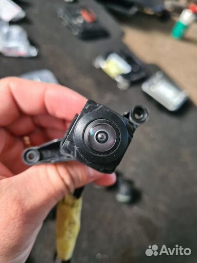 Камера переднего вида правая Geely Tugella FY 2021