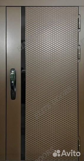Входная железная дверь с электронным замком