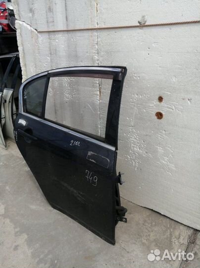 Дверь задняя правая Infiniti G35 V36