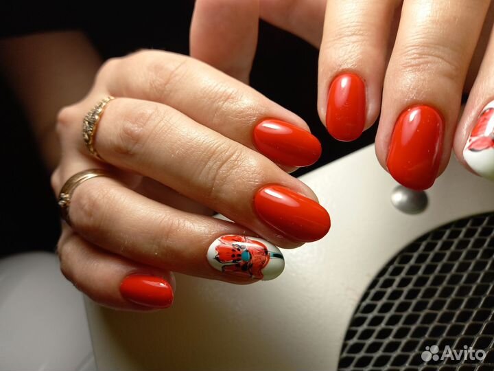 Маникюр на дому и с выездом