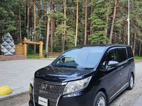 Toyota Esquire 2.0 CVT, 2015, 170 000 км, с пробегом, цена 2 350 000 руб.