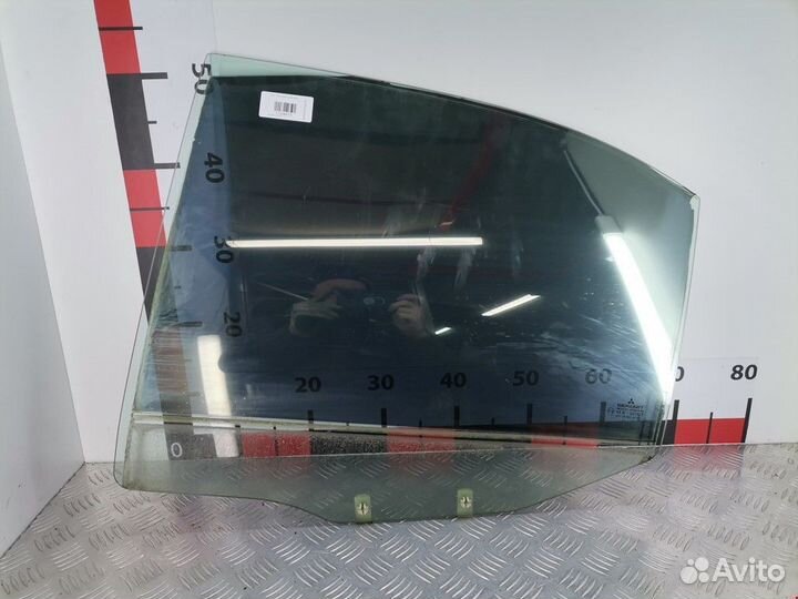 Стекло двери задней левой Mitsubishi Carisma рест