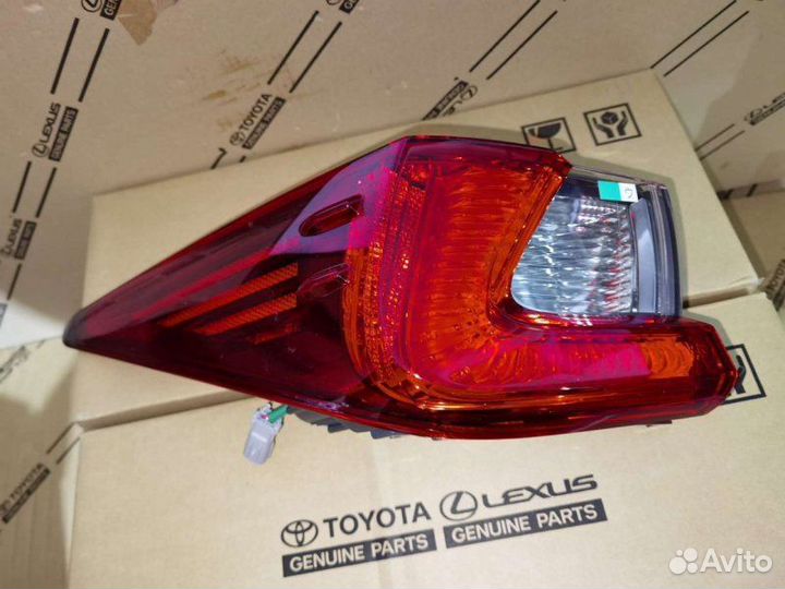 Фонарь задний левый Lexus Rc