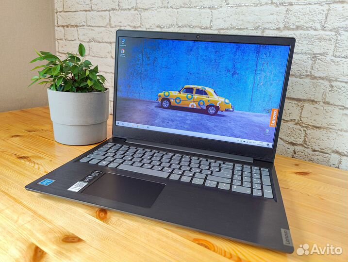 Современны и быстрый Lenovo