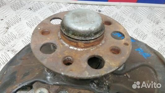 Ступица передняя правая mercedes benz C-class W204