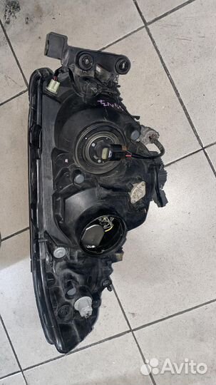 Продам фару subaru Sg 5