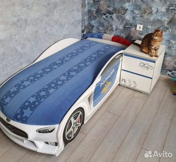 Кровать машина