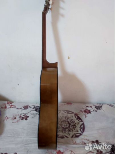 Классическая гитара yamaha c40