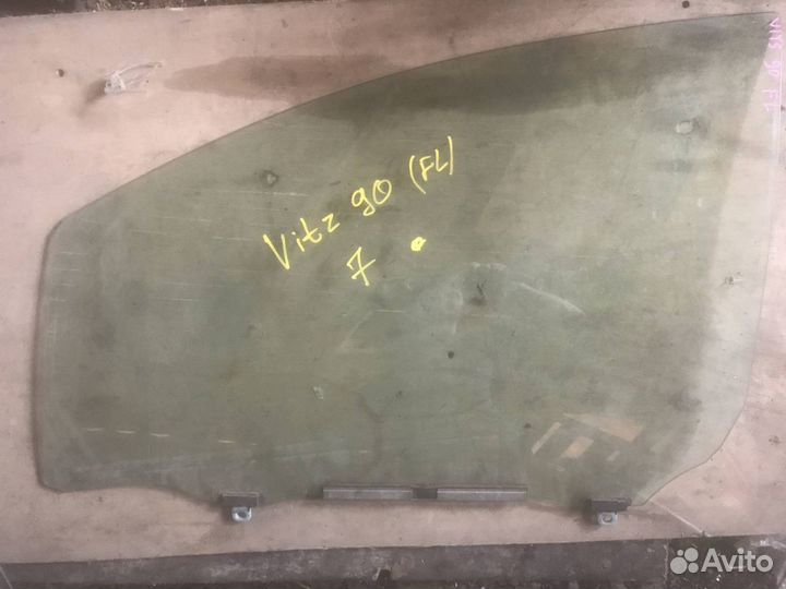 Стекло Toyota Vitz/Yaris 90