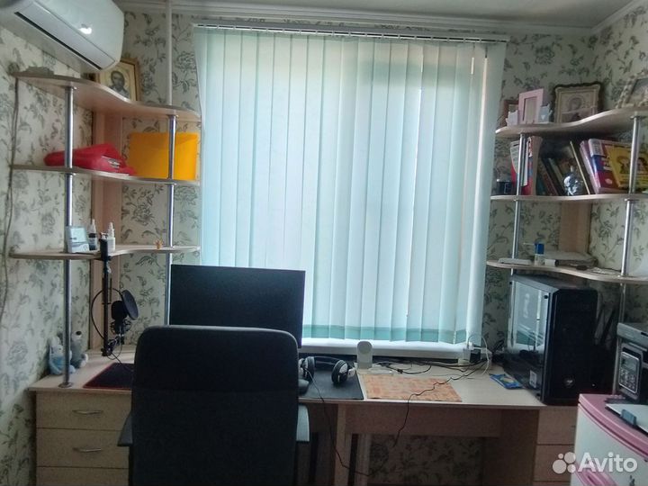 Компьютерный стол большой