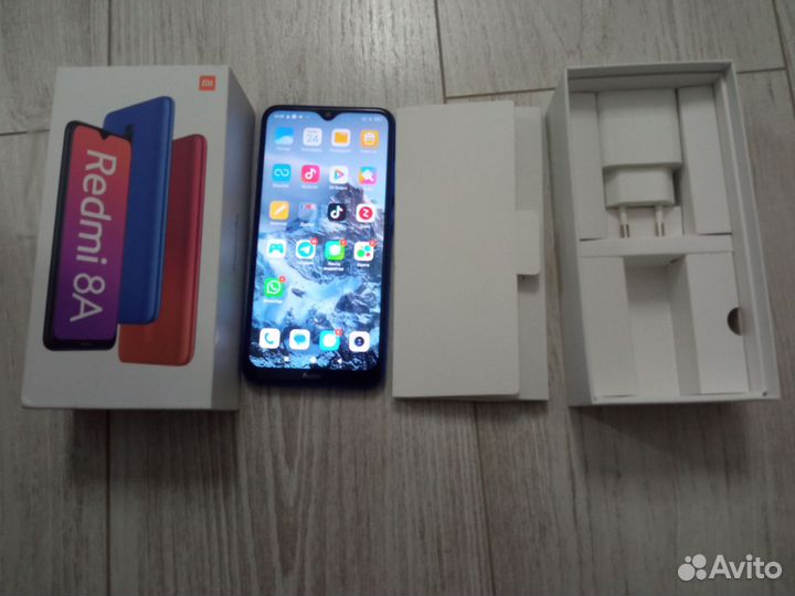 Xiaomi Redmi 8A, 2/32 ГБ