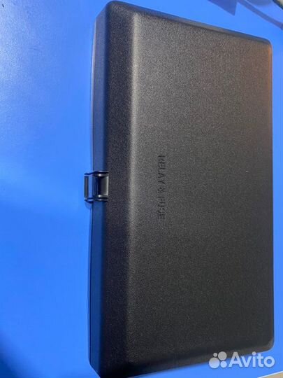 Крышка корпуса блока предохранителей передняя