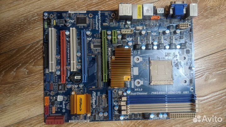 Материнские платы на запчасти или в ремонт