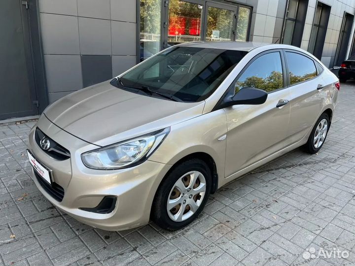 Hyundai Solaris 1.4 AT, 2011, 115 000 км