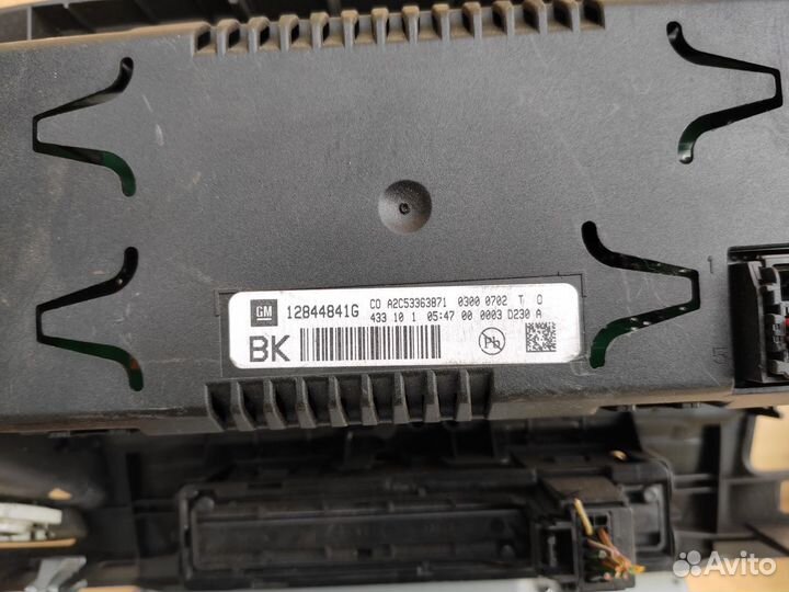 Дисплей информационный на Опель Инсигния