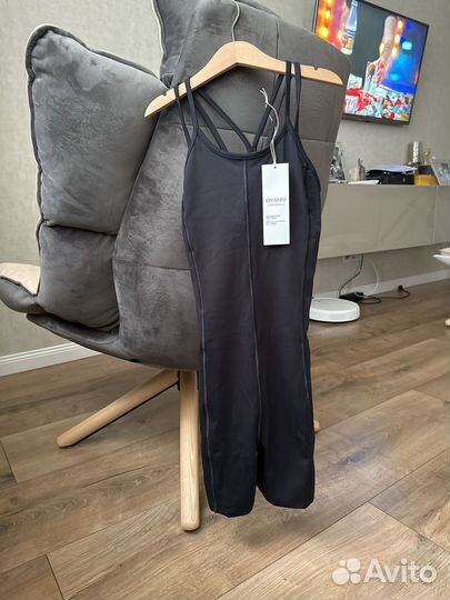 Комбинезон Oysho спортивный на бретелях