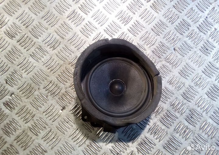 Динамик штатный на бмв Х5
