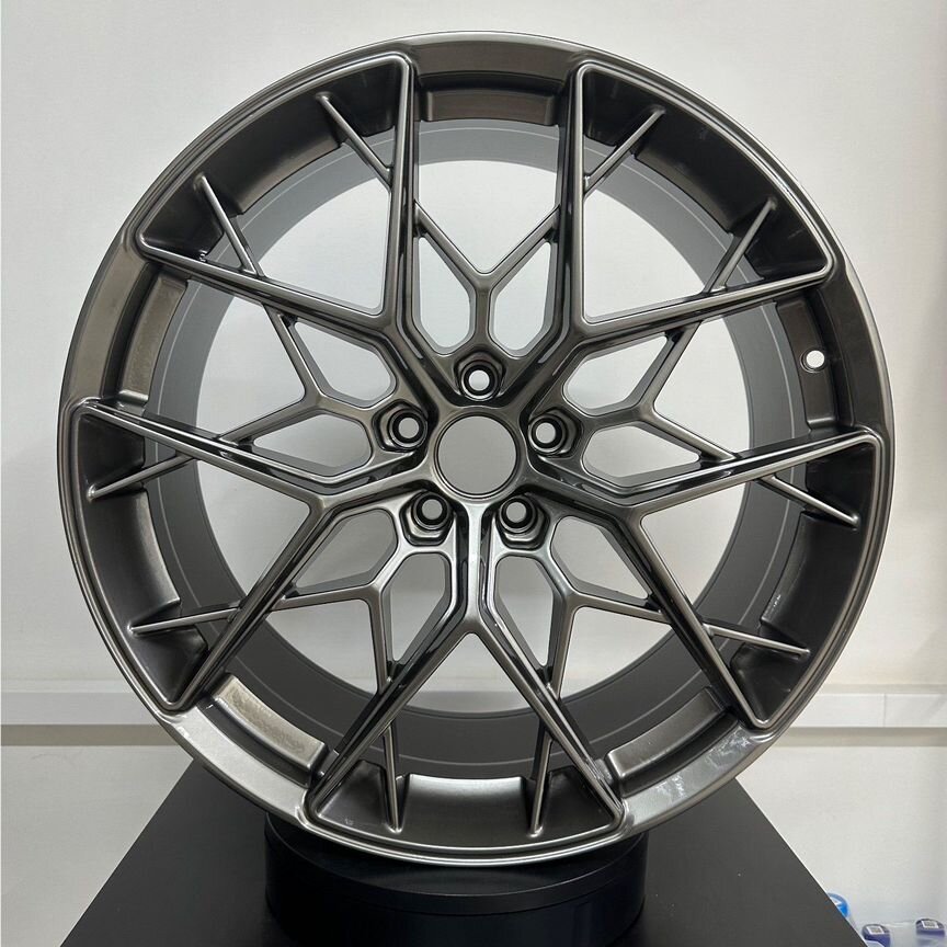Литые диски Stuttgart 8.5×R20 5×114.3