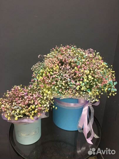 Цветы. Композиции и букеты из Гипсофилы в коробке