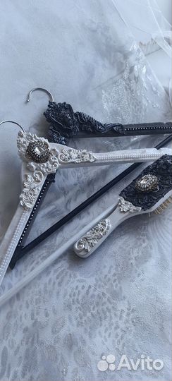 Вешалка плечики свадебные