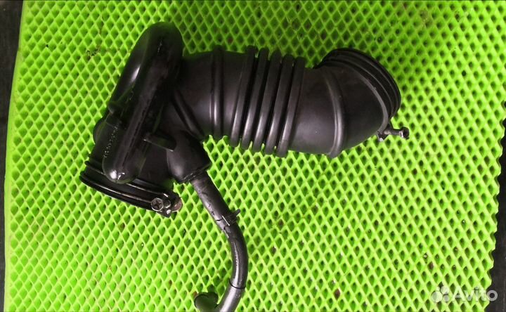 Патрубок воздушного фильтра Kia Rio