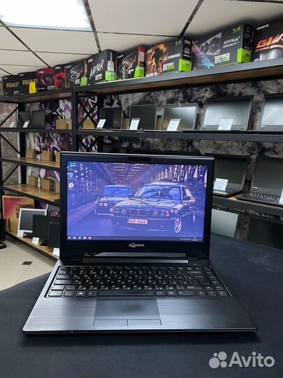 Aquarius Intel Pentium 4415U 8GB SSD 240GB