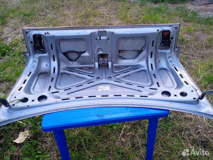Крышка багажника audi 100 c3