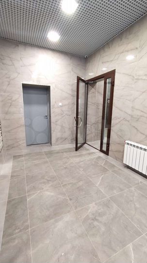 3-к. квартира, 82 м², 8/8 эт.