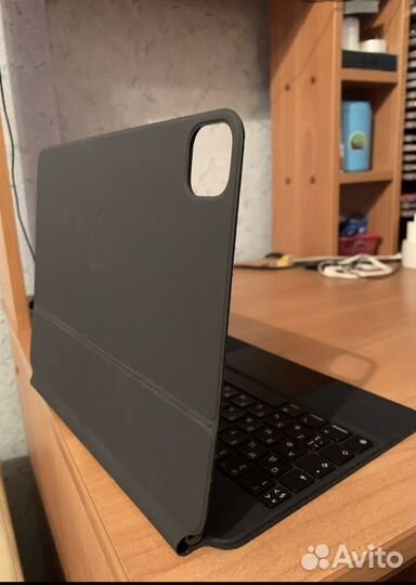 Чехол с клавиатурой iPad
