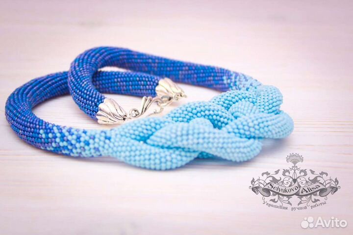 Колье из бисера ручной работы