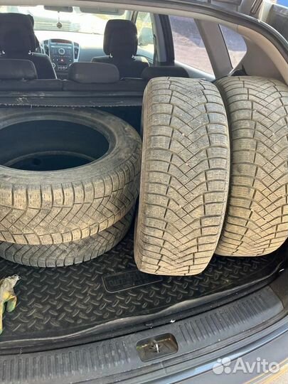 Pirelli Ice Zero FR 205/60 R16