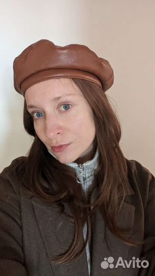 Берет кожаный женский Reserved