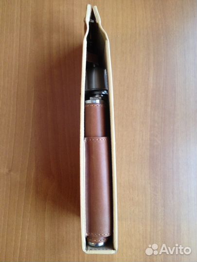 Фляга с лейкой в футляре из кожи