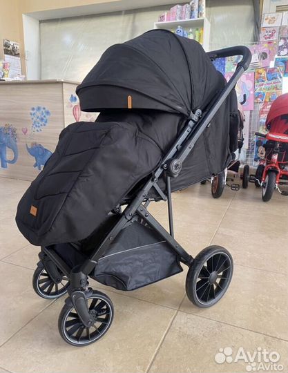 Коляска с перекидной ручкой