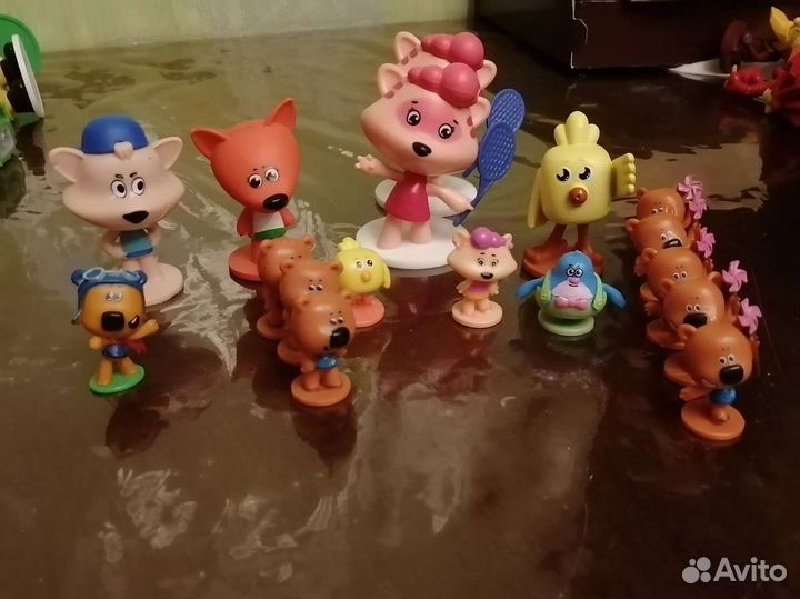 Фигурки из свитбокса и киндера