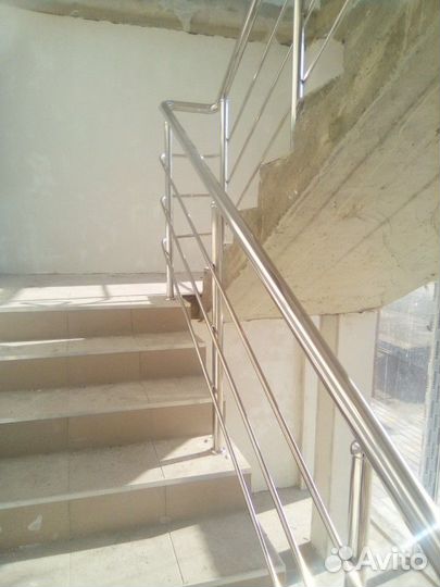 Перила, поручни из нержавеющей стали