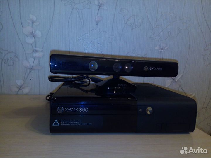 Игровая приставка Microsoft Xbox 360