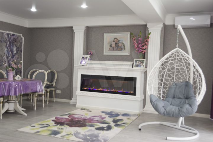 4-к. квартира, 92 м², 8/9 эт.