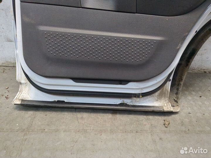 Дверь правая задняя Ford Explorer, 2003