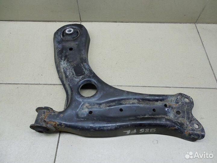 Рычаг передний левый Fabia 2007-2015